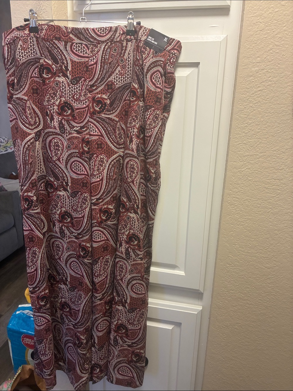 Express Bergundy Paisley print wide leg super high rise elastic waist pants NWT